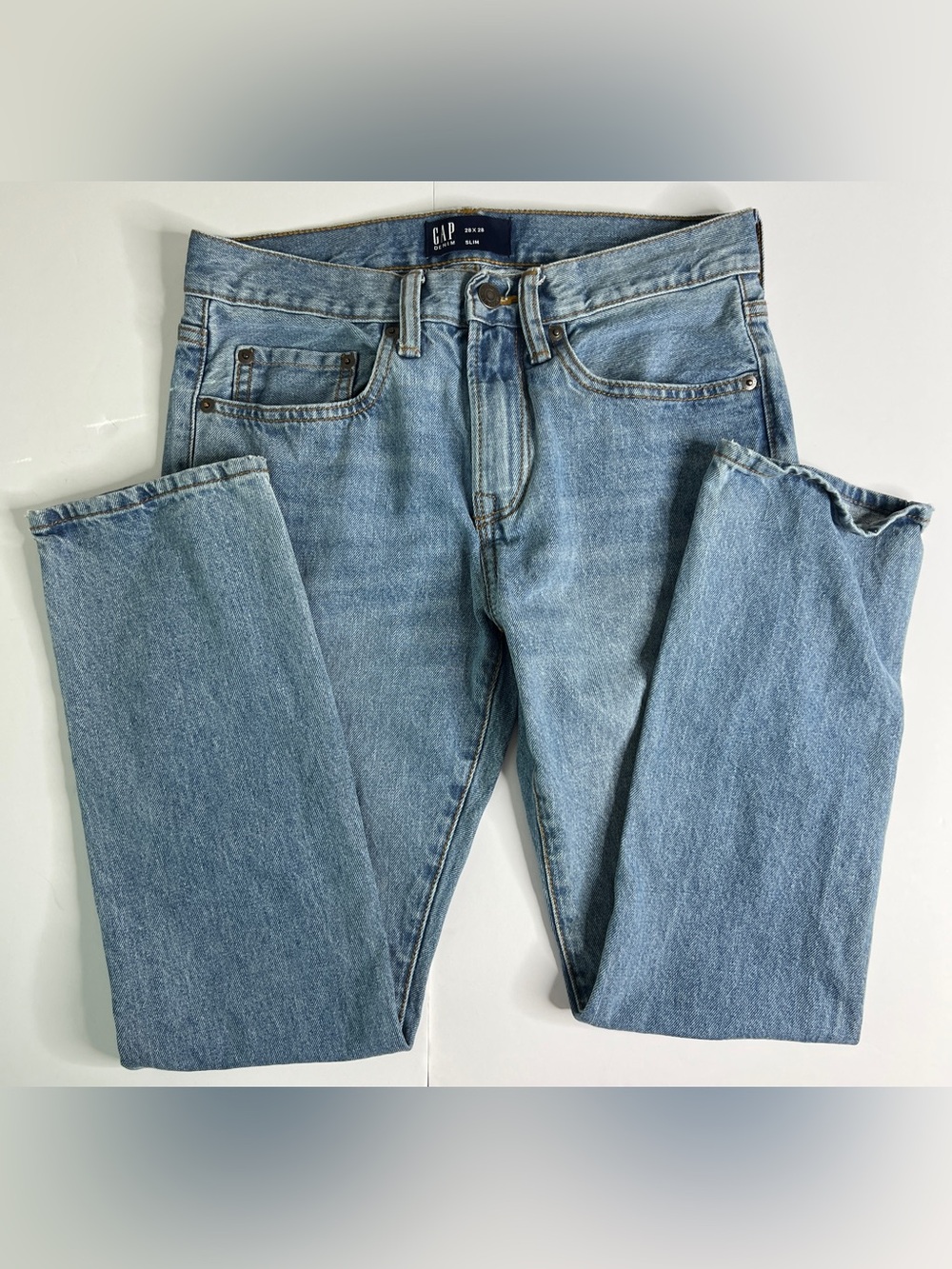 Gap Slim Fit Medium Wash 100% Cotton Denim Jeans Casual Essential Streetwear